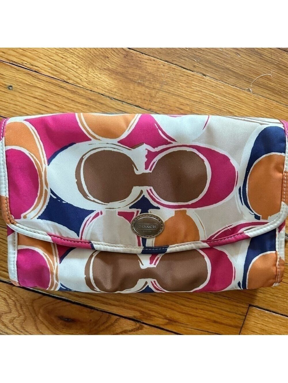 Coach Cosmetic Kit Travel Organizer Bag F77422 - Picture 3 of 16